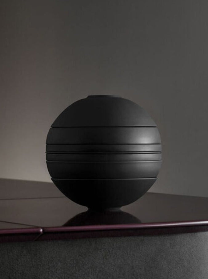 La Boule Black
