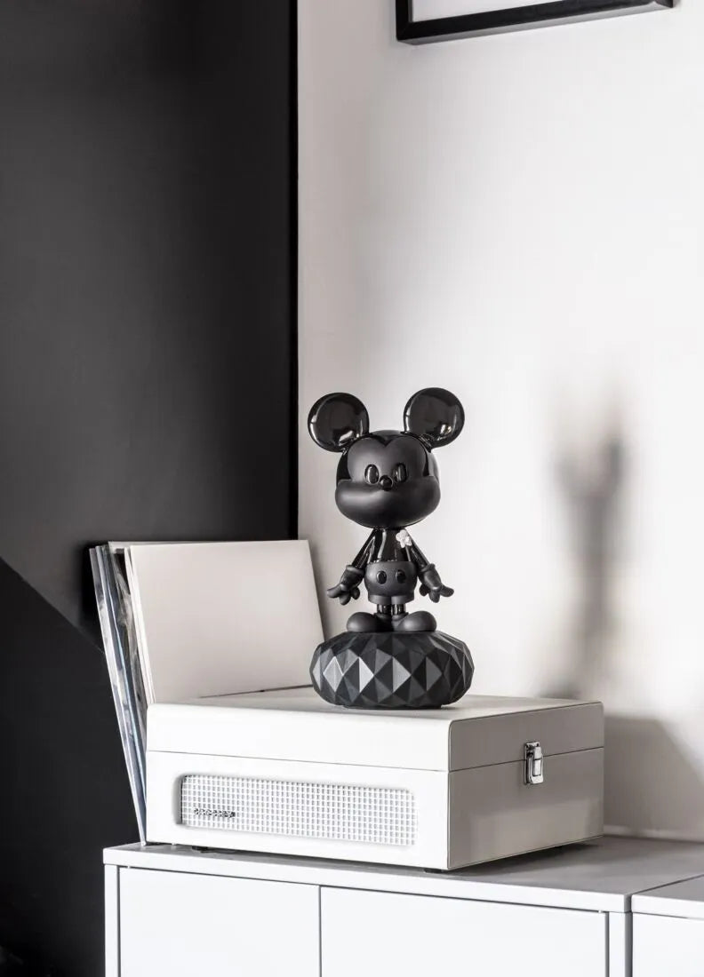 Mickey Total Black